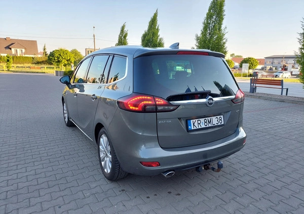 Opel Zafira cena 48900 przebieg: 181900, rok produkcji 2016 z Garwolin małe 379